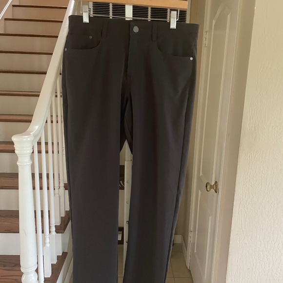 NWT QOR Gym Jean v2 Charcoal Grey Zip Pocket Stretch Quick Dry Hiking 32 x 32 - Picture 1 of 6